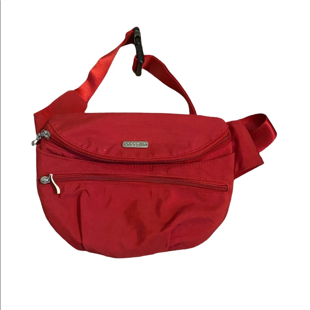 Baggellini waist pack